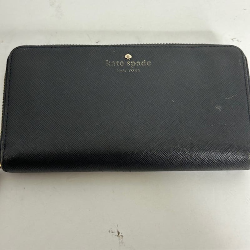 Kate‎ Spade Black Zip Around Wallet